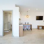 Ξενοδοχείο με διαμερίσματα Iliomagic Luxury Λιμένας