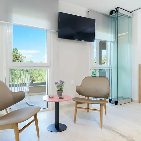 Апартхотел Iliomagic Luxury
