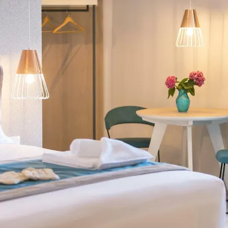 Iliomagic Luxury Апартхотел Лименас