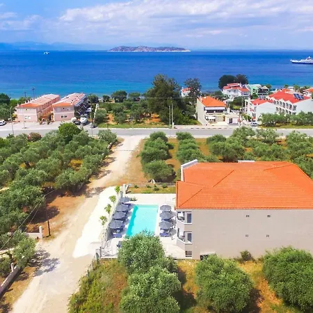 Iliomagic Luxury Apartahotel 3*
