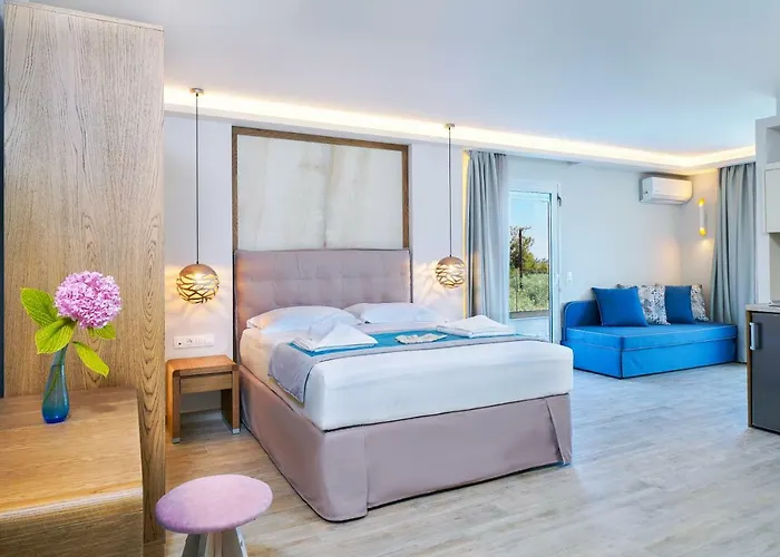 Apart-hotel Iliomagic Luxury 4*